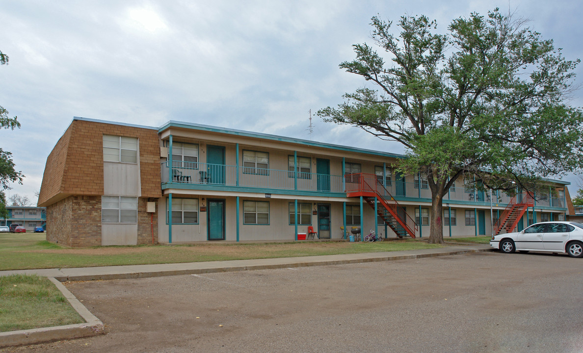 Summit at Central Village in Plainview, TX - Foto de edificio