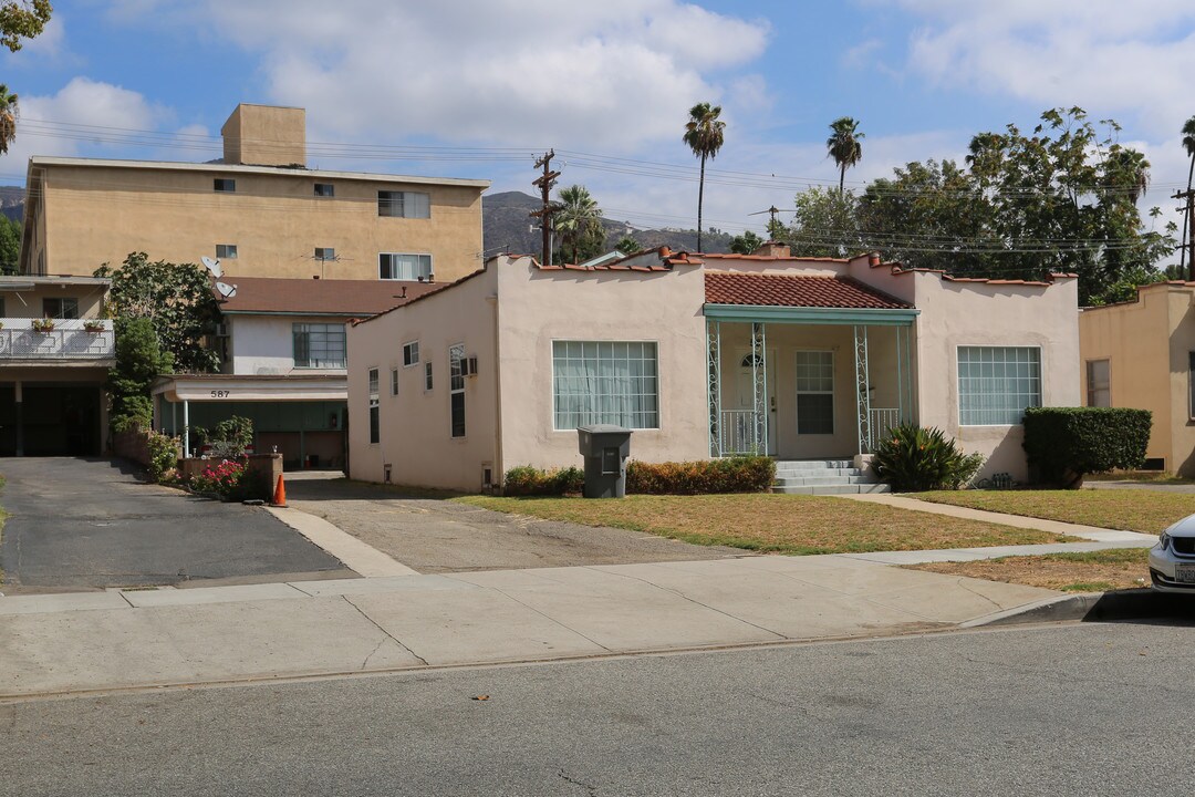 587 W Stocker St in Glendale, CA - Building Photo