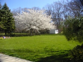 62 Briarwood Rd, Unit #3 in Bristol, CT - Building Photo