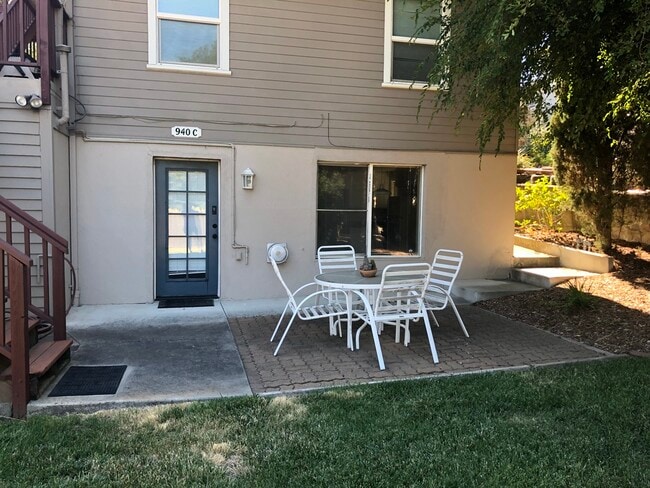 property at 940 East St