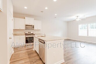 103 Sweet Almond Ct in Greer, SC - Building Photo - Building Photo