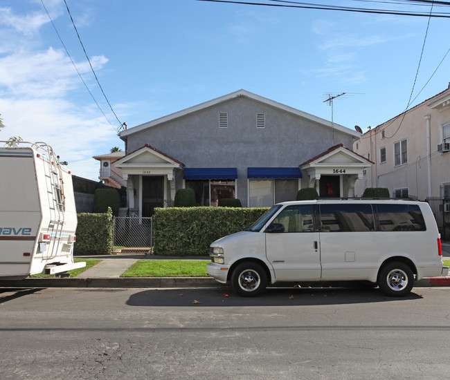 1644 Alexandria in Los Angeles, CA - Building Photo - Building Photo