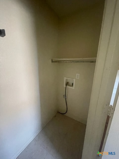 property at 3202 Hereford Ln