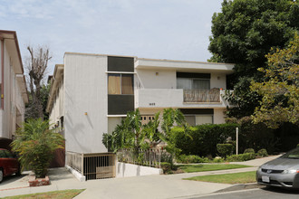 1609 Greenfield Ave in Los Angeles, CA - Building Photo - Primary Photo