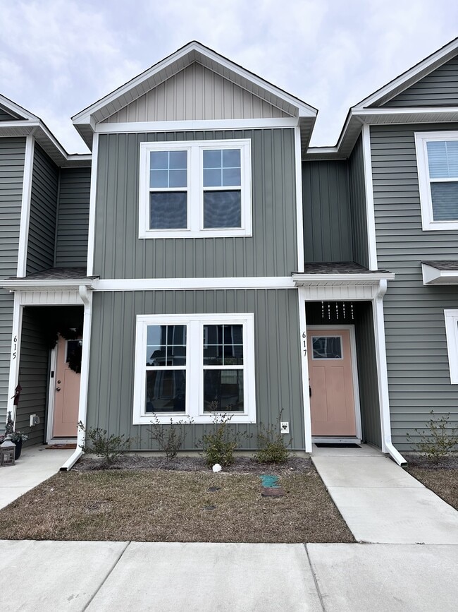 property at 617 Jacks Xing Dr