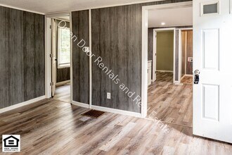 229 E William St in Kendallville, IN - Building Photo - Building Photo