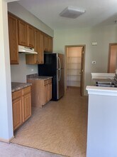 160 Concord Dr S in Oswego, IL - Building Photo - Building Photo