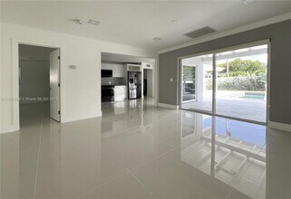 1237 Garfield St in Hollywood, FL - Building Photo - Building Photo