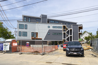 Cloverleaf Condominiums in Somerville, MA - Building Photo - Building Photo