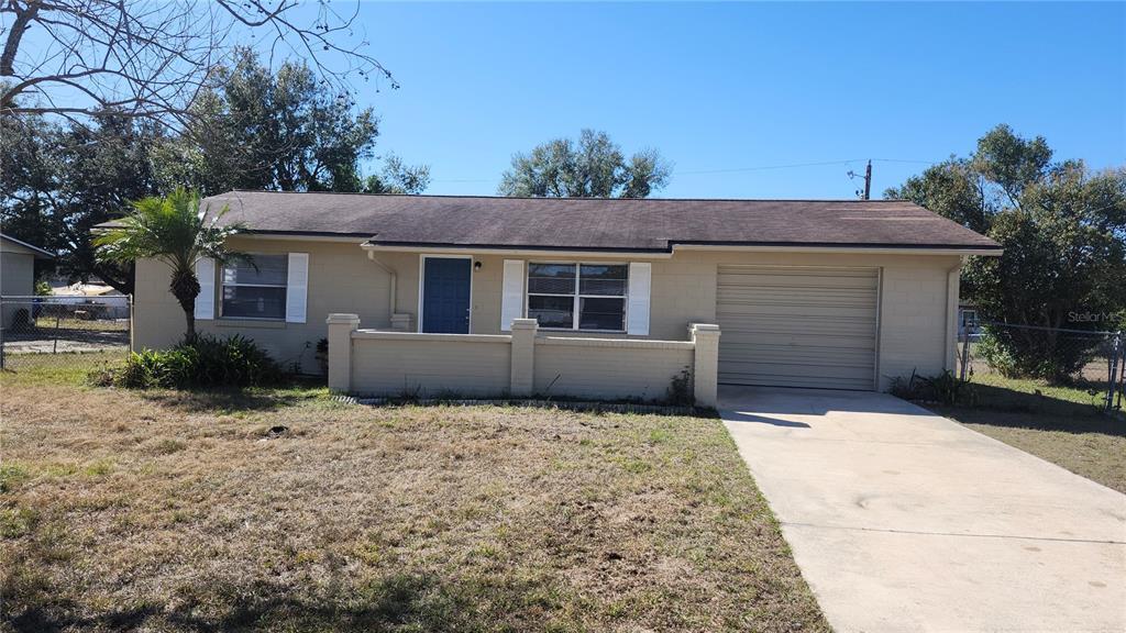 957 Wilmington Dr in Deltona, FL - Building Photo