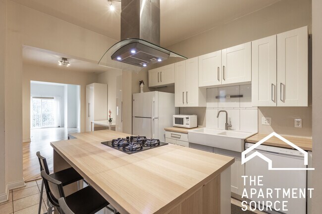 2554 W Cortland St, Unit 1