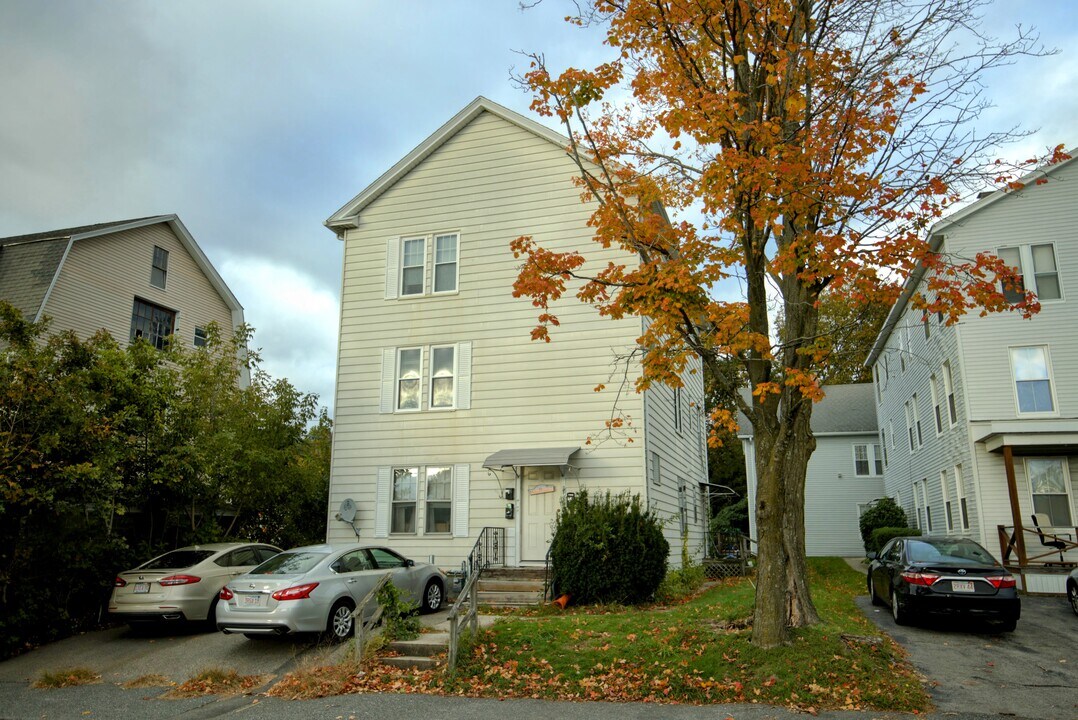 3 Millbrook St in Worcester, MA - Building Photo