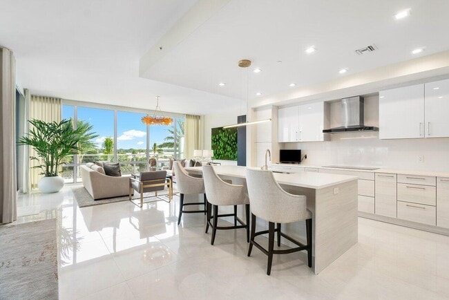 property at 3 Water Clb Wy