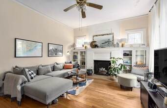 55 Westover Dr, Unit Apartment A in Asheville, NC - Foto de edificio - Building Photo