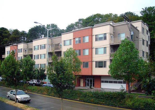 Verge Condos in Seattle, WA - Foto de edificio - Building Photo