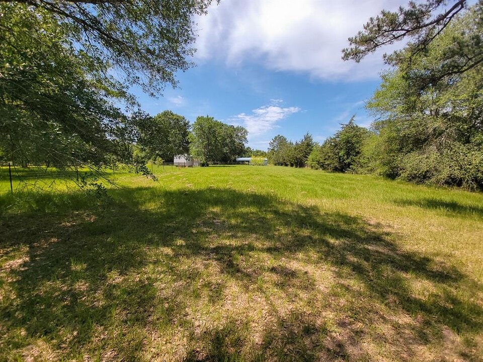 11 Winding Ridge in Huntsville, TX - Building Photo