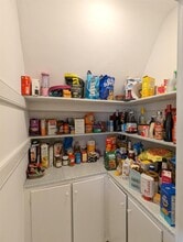 92 Powder House Blvd, Unit 1 in Somerville, MA - Foto de edificio - Building Photo