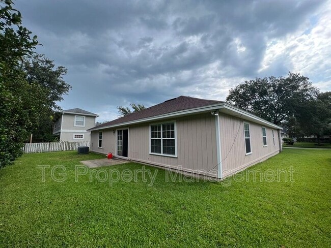 1449 Blue Heron Ln N in Jacksonville Beach, FL - Building Photo - Building Photo