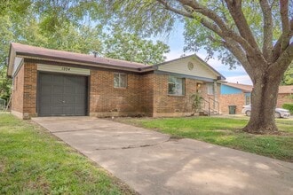 1204 Cedar Dr in Killeen, TX - Building Photo - Building Photo