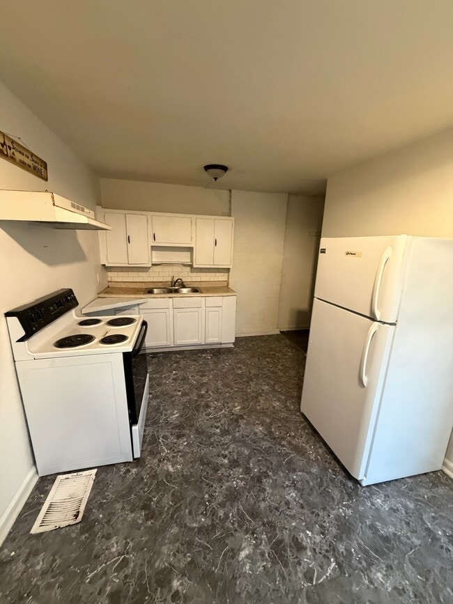 3026 English Ave in Indianapolis, IN - Building Photo - Building Photo