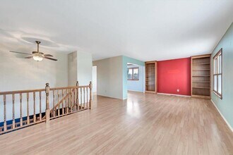 5372 Chatfield Dr in St. Louis, MO - Building Photo - Building Photo