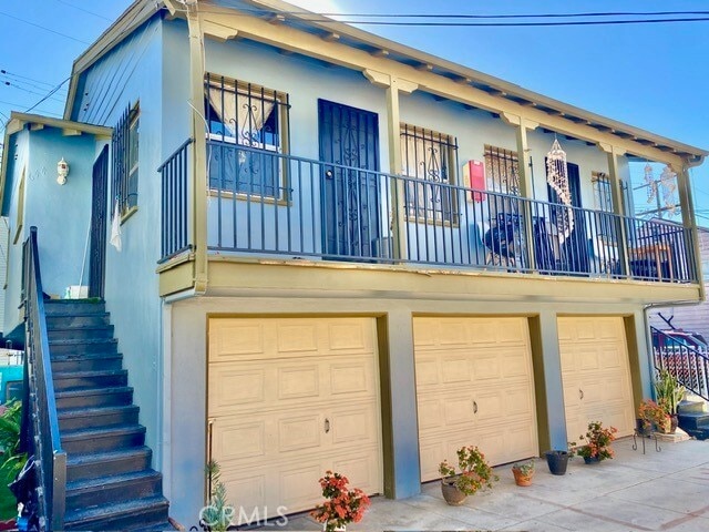 644 W 40th Pl, Unit 646.5