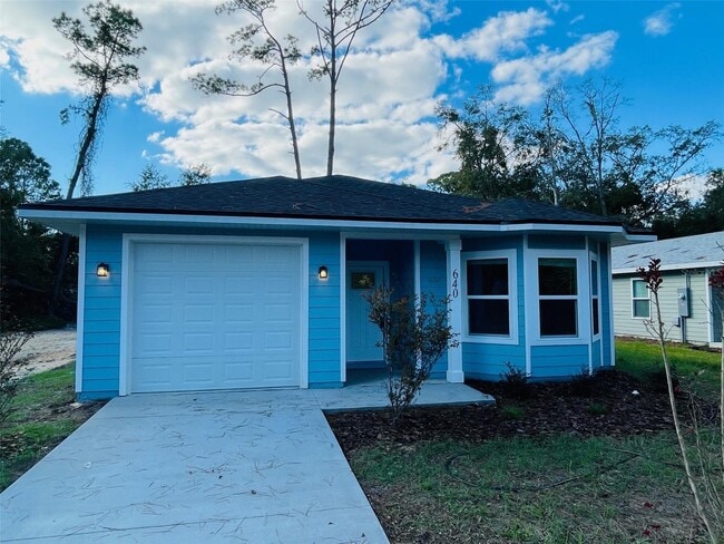 640 NE 15th Ter in Gainesville, FL - Building Photo - Building Photo