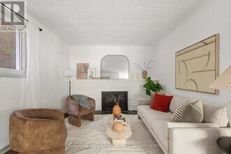 130 Neville Park Blvd in Toronto, ON - Building Photo - Building Photo