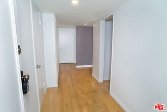 416 N Oakhurst Dr in Beverly Hills, CA - Building Photo - Building Photo