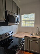 658 Cascade Ave SW in Atlanta, GA - Building Photo - Building Photo