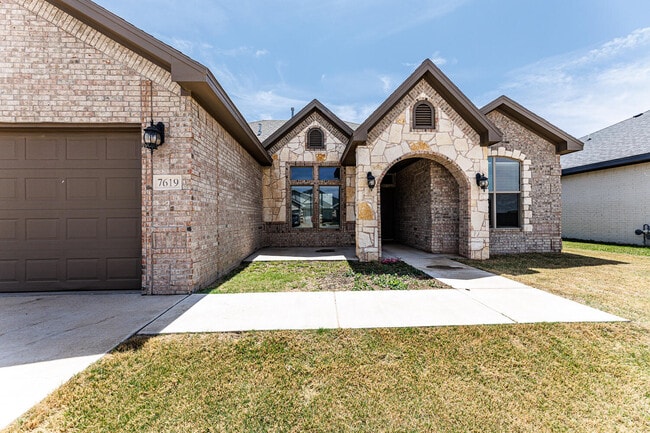7619 59th St in Lubbock, TX - Building Photo - Building Photo