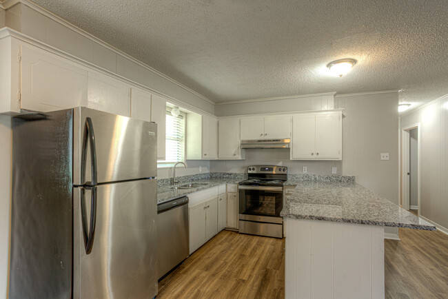 Woodland Apartments in Ingleside, TX - Building Photo - Interior Photo