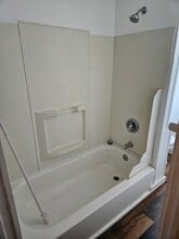 38 W Stewart St, Unit 38a in Washington, NJ - Foto de edificio - Building Photo