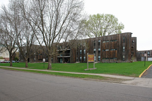 Metropolitan Towers Apartments