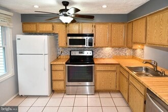 8317 Windfall Rd in Springfield, VA - Building Photo - Building Photo
