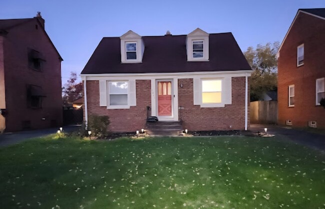 property at 5423 Beechwood Ave
