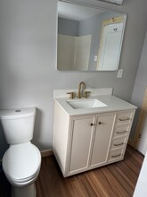 1206 Hollywood St NE in Warren, OH - Building Photo - Building Photo