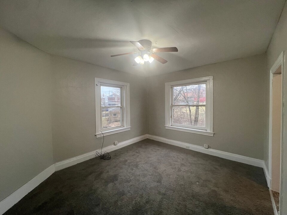 3235-3237-3237 Bainton St in Pittsburgh, PA - Building Photo