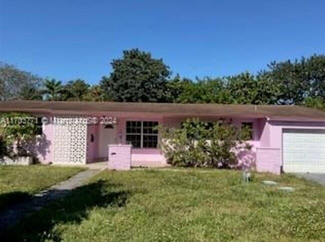 property at 14710 S Spur Dr