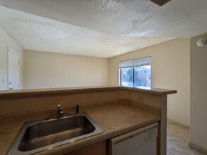 3535 W Tierra Buena Ln in Phoenix, AZ - Building Photo - Building Photo