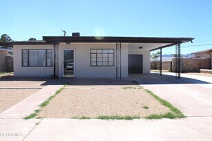 1507 Dennis Cir in El Paso, TX - Building Photo