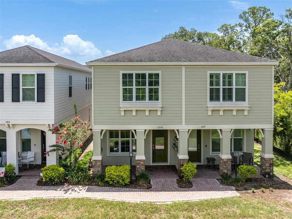 106 Cutlass Way in Oldsmar, FL - Building Photo