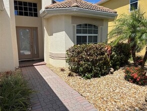 11764 Puma Path in Venice, FL - Foto de edificio - Building Photo