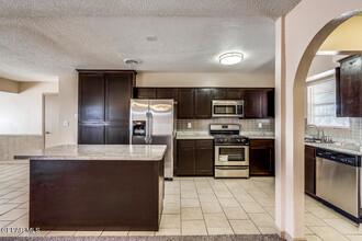 10621 Captain Valtr St in El Paso, TX - Building Photo - Building Photo