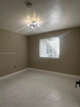 121 NE 121st St-Unit -1212 in North Miami, FL - Building Photo - Building Photo