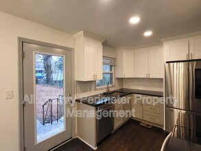 3068 Anthony Dr in Decatur, GA - Building Photo - Building Photo