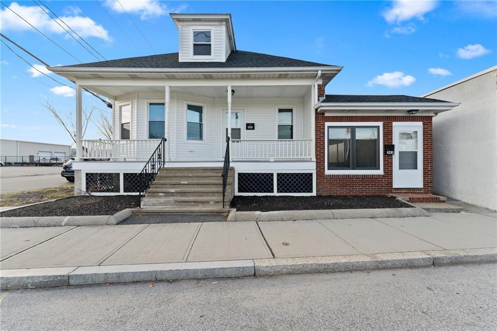 545-545 N Broadway in East Providence, RI - Building Photo