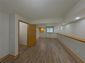 13078 Glenhurst Ave in Savage, MN - Building Photo - Building Photo