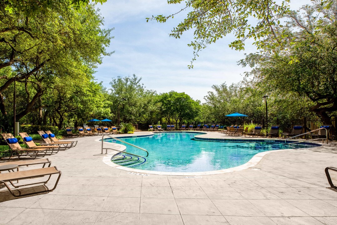 MAA Canyon Creek in Austin, TX - Building Photo