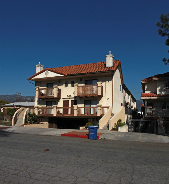 514 N Shelton St in Burbank, CA - Foto de edificio - Building Photo